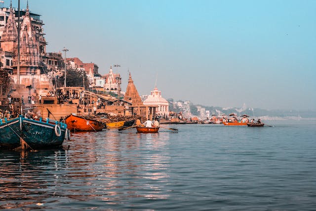 Spiritual places to visit in India – भारत में घूमने के लिए आध्यात्मिक 5 स्थान Spiritual places to visit in India - भारत में घूमने के लिए आध्यात्मिक 5 स्थान (Varanasi) - Internet Zindagi