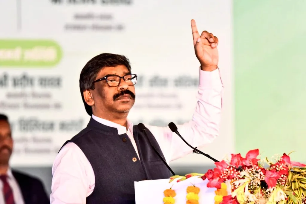 Hemant Soren: झारखंड के मुख्यमंत्री भूमि घोटाले में पूछताछ के लिए ईडी को 31 जनवरी का दिया समय Hemant Soren: झारखंड के मुख्यमंत्री भूमि घोटाले में पूछताछ के लिए ईडी को 31 जनवरी का दिया समय, सियासी हलचल बरकरार