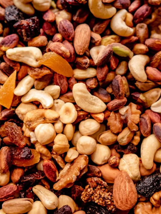 8 Dry fruits that can improve your memory